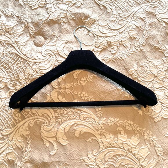 Giorgio Armani & Hugo Boss Clothing Hangers! - Picture 4 of 7
